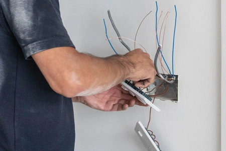 Expert Electrician